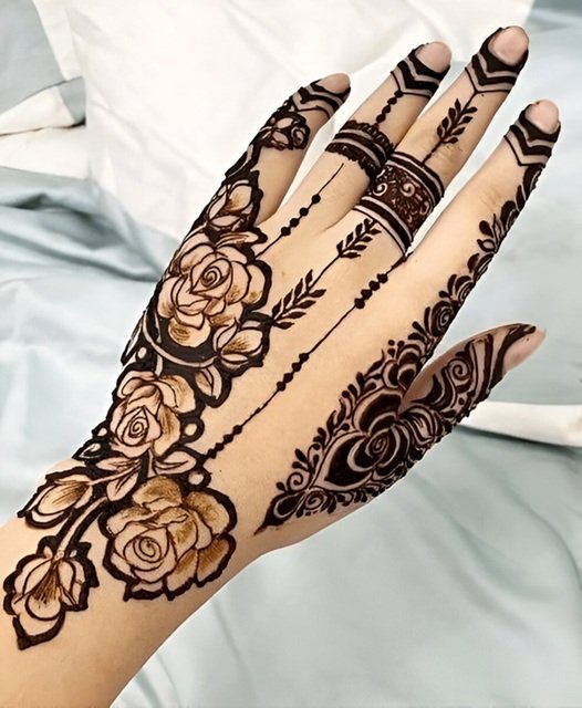 Simple Mehndi Design Photo
