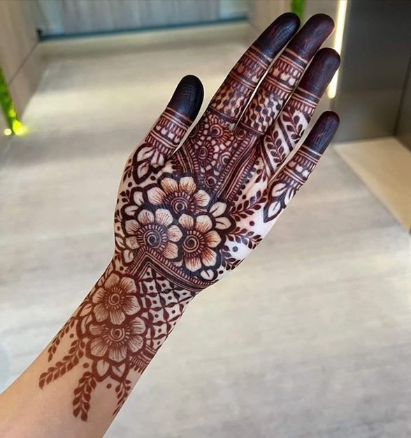 Royal Front Hand Mehndi Design