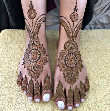 Simple Dulhan Mehndi Design