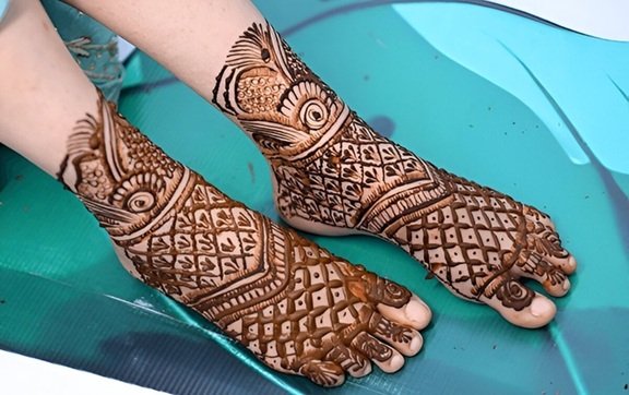 Unique Mehndi Designs for Front Hand Unique Mehndi Designs for Front Hand