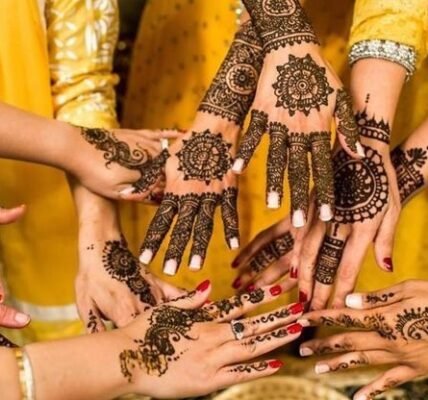 Hariyali Teej Mehndi Design